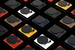 Pro-Ject Gramofon Debut Carbon EVO