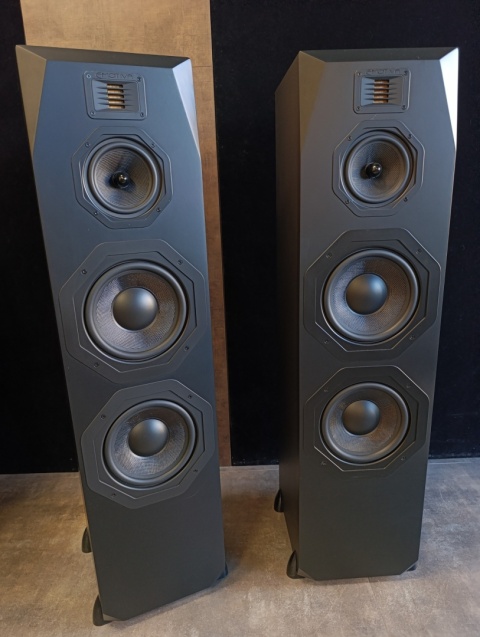 Emotiva AIRMOTIV T2+