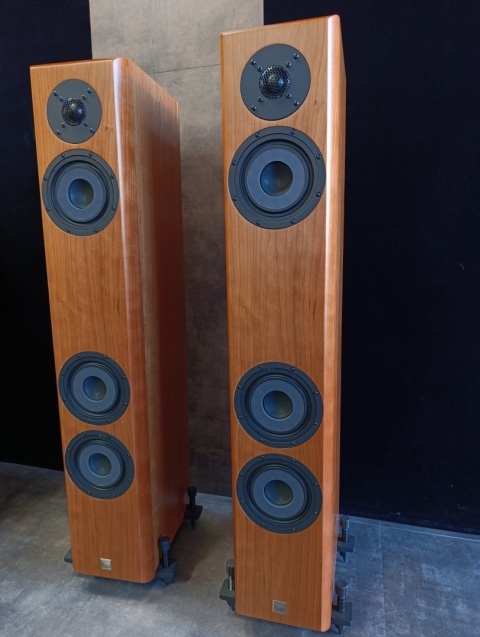 Vienna Acoustics Beethoven Baby Grand Reference