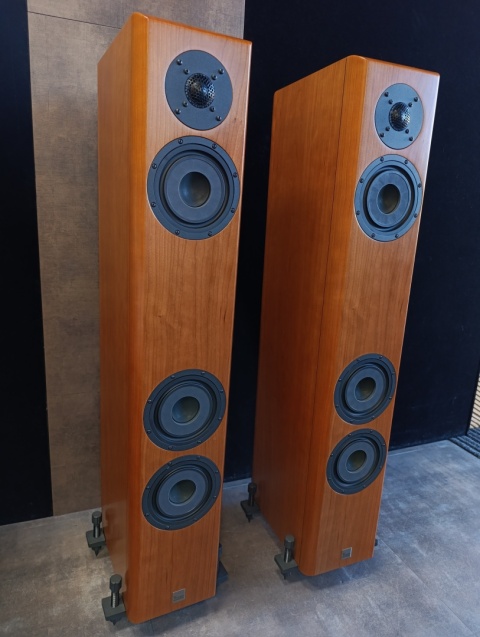 Vienna Acoustics Beethoven Baby Grand Reference