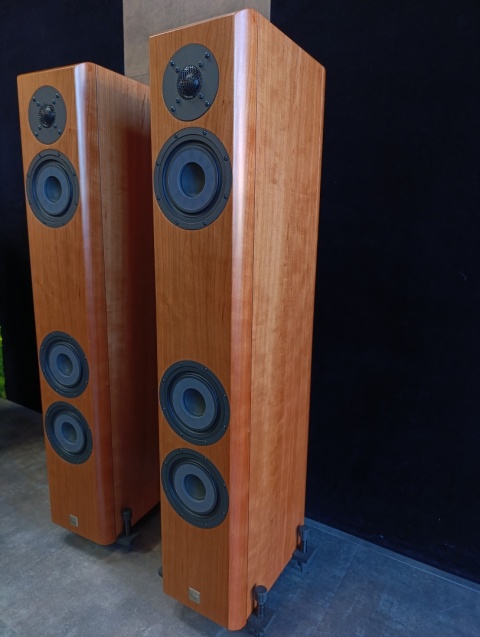 Vienna Acoustics Beethoven Baby Grand Reference