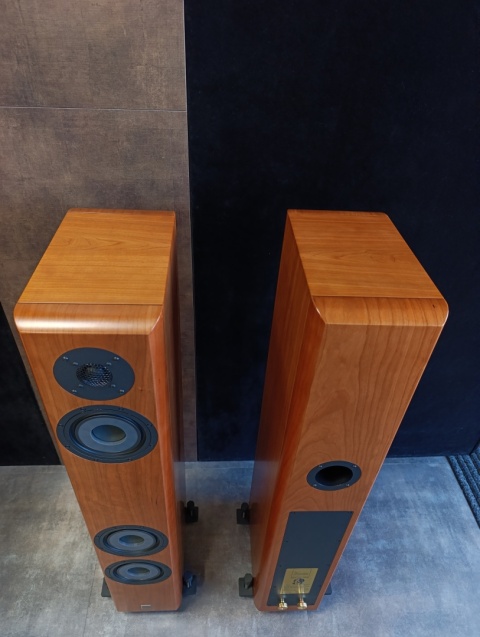 Vienna Acoustics Beethoven Baby Grand Reference