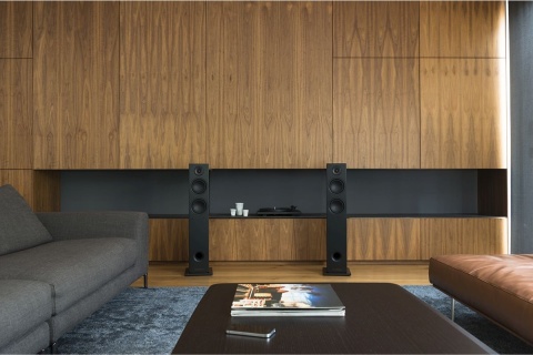 Aktywne kolumny podłogowe Triangle Elara LN05A