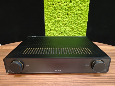 Arcam Radia A25