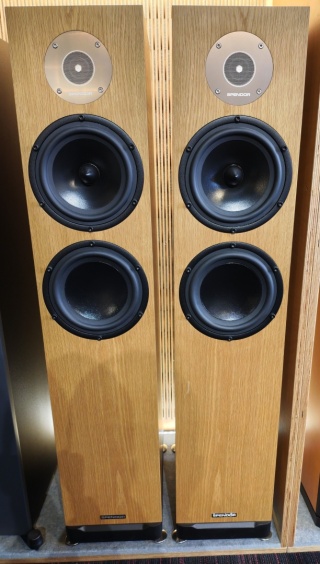 Kolumny głośnikowe Spendor D7.2