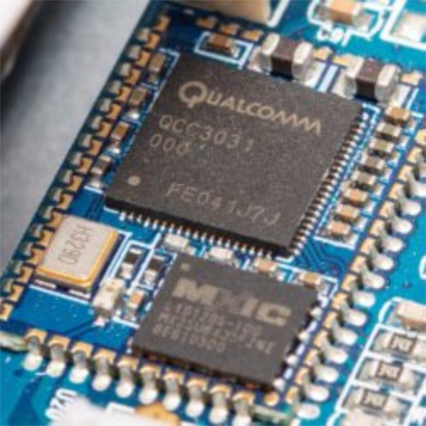 Wzmacniacz zintegrowany z funkcją streamingu NuPrime Omnia A200