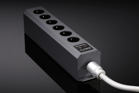 Filtrująca listwa sieciowa GigaWatt PF-2 SE EVO PLUS + przewód LS-1 EVO PLUS (1,5 metra)