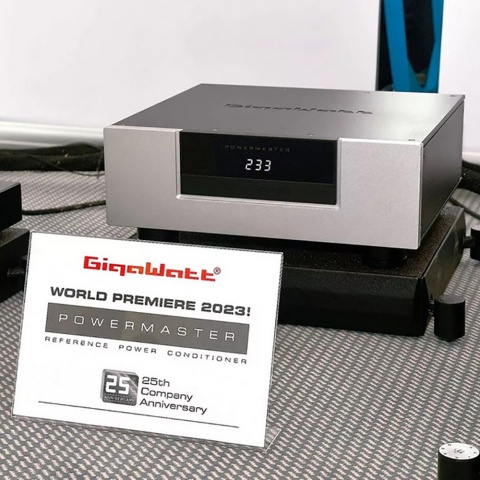 Kondycjoner sieciowy (referencyjny) GigaWatt POWERMASTER + przewód LS-2 EVO (1,5 metra)