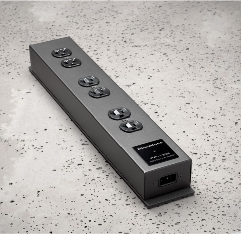 Listwa sieciowa GigaWatt PF-1 EVO PLUS + przewód POWERSYNC (1,5 metra)