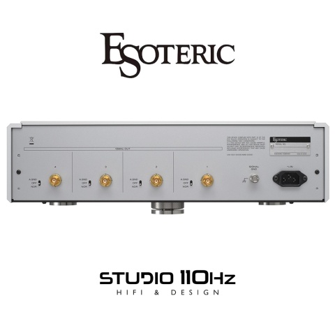 Zegar taktujący / master clock generator Esoteric G-01XD Silver
