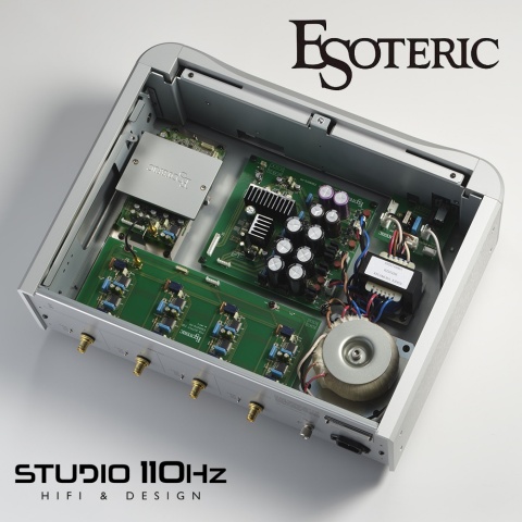 Zegar taktujący / master clock generator Esoteric G-01XD Silver