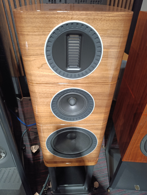 Wharfedale Elysian 2