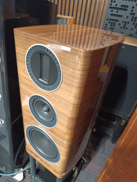 Wharfedale Elysian 2